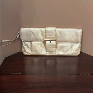 Hobo International Audrey Beige distressed leather wristlet clutch